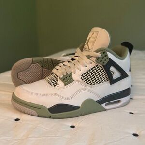 Jordan Retro 5 Women’s Seafoam